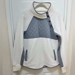 Abercrombie & Fitch Cream and Gray Quilted Pullover